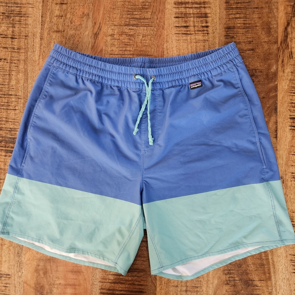 Patagonia Two-Tone Blue and Teal Swim Trunks Mens Medium
